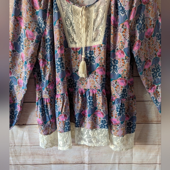 Matilda Jane Size Large Floral Embroidered Babydoll Blouse Tassel Scoop Neck - Picture 4 of 13